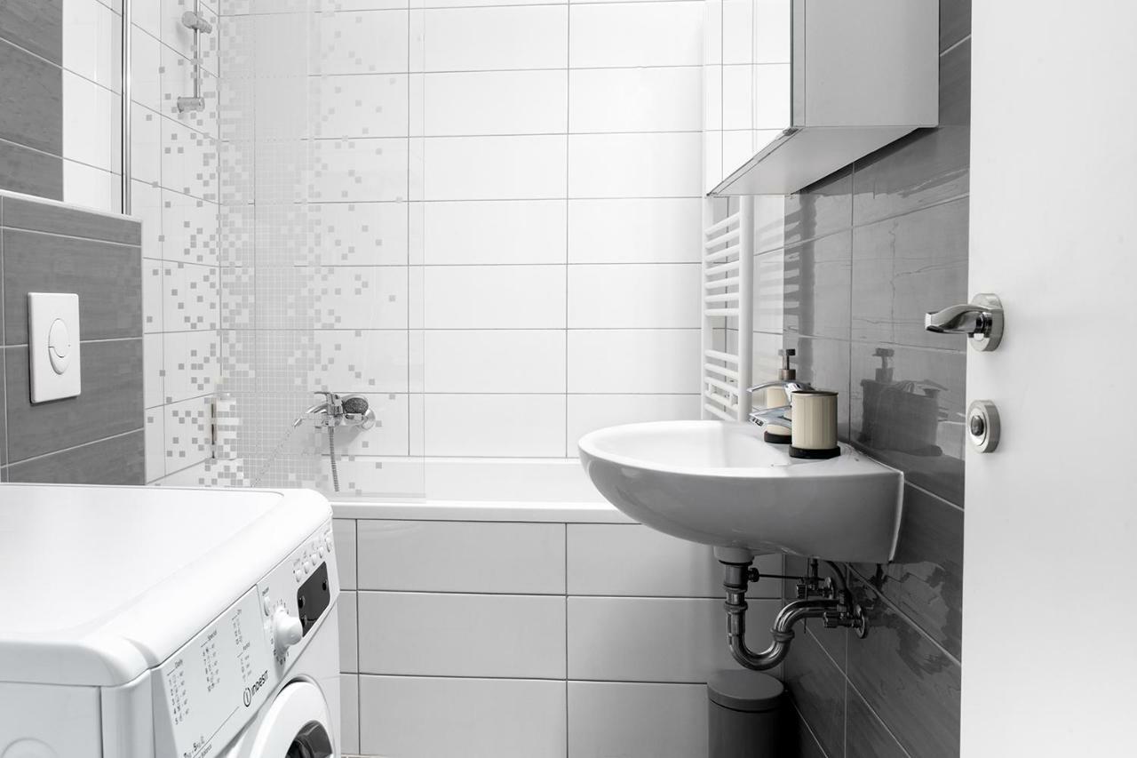 Sauna - Flexible Selfcheckins 6 - Zagreb - Garage - Electric Vehicle Ccharger - Loggia - New - Luxury - Apartments Repinc 6 Buitenkant foto